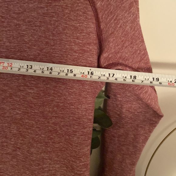 Lululemon Warm Your Core Long Sleeve Tee
Heathered Bordeaux Dram size 6 pullover - Picture 14 of 16